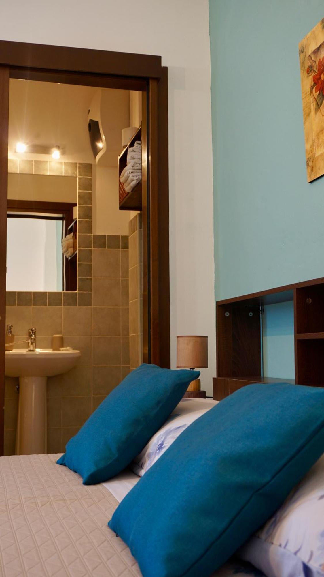 Bacu Abis B&B Del Viale المظهر الخارجي الصورة