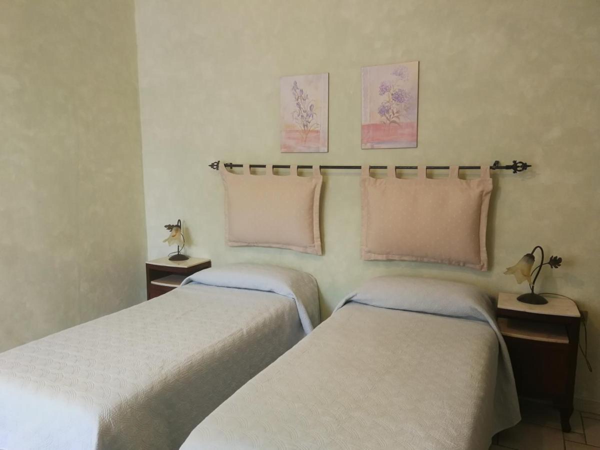 Bacu Abis B&B Del Viale المظهر الخارجي الصورة