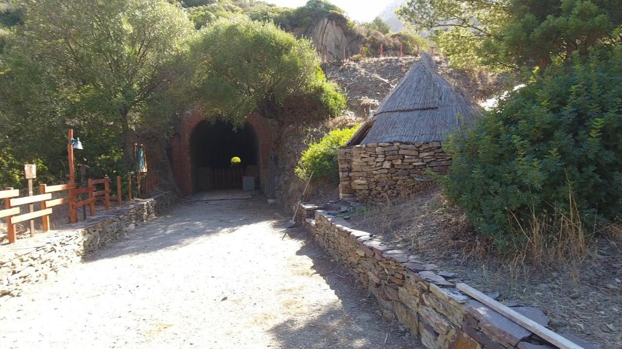 Bacu Abis B&B Del Viale المظهر الخارجي الصورة